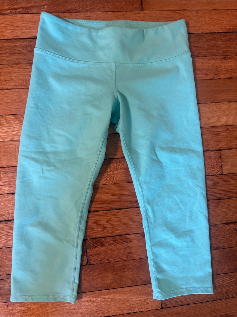 Alo teal Capri Leggings - Picture 2 of 7